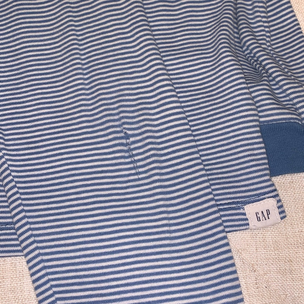 ❗️SOLD❗️Two Sets Gap PJS - Picture 2 of 5